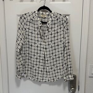 L’agence silk button down elegant women’s shirt XS